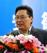 张子侠