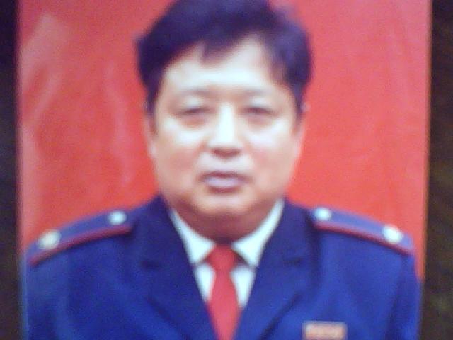 贺其威