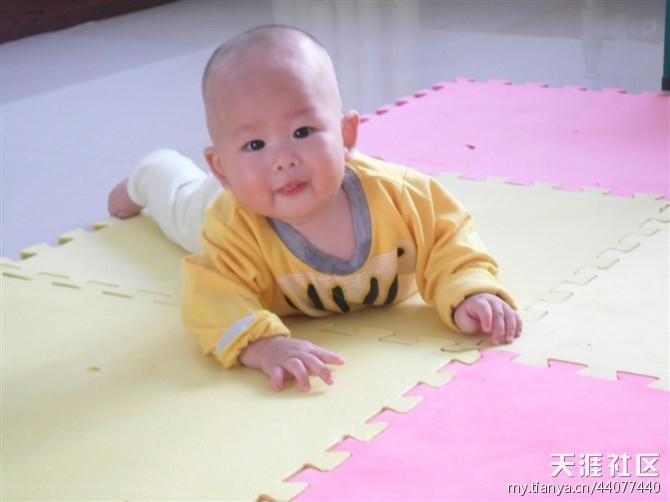 戚昱博