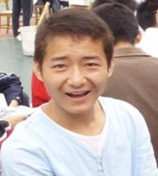 石健