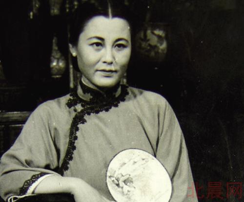吕恩