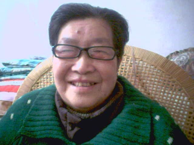胡爱月