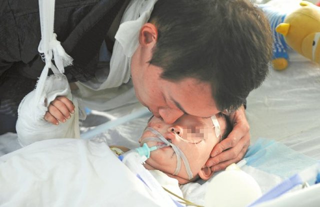 成都1岁女童被砍伤致脑死亡犯罪嫌疑人被批捕