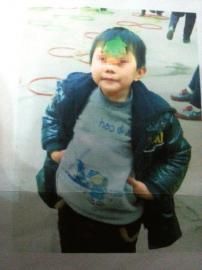男子杀死邻家5岁男童留勒索信称误伤怕医不起