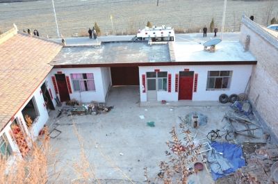 村民自制爆炸装置藏保温杯开会引爆致16人死伤