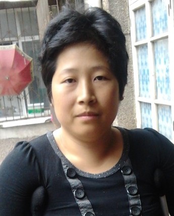 彭彩群