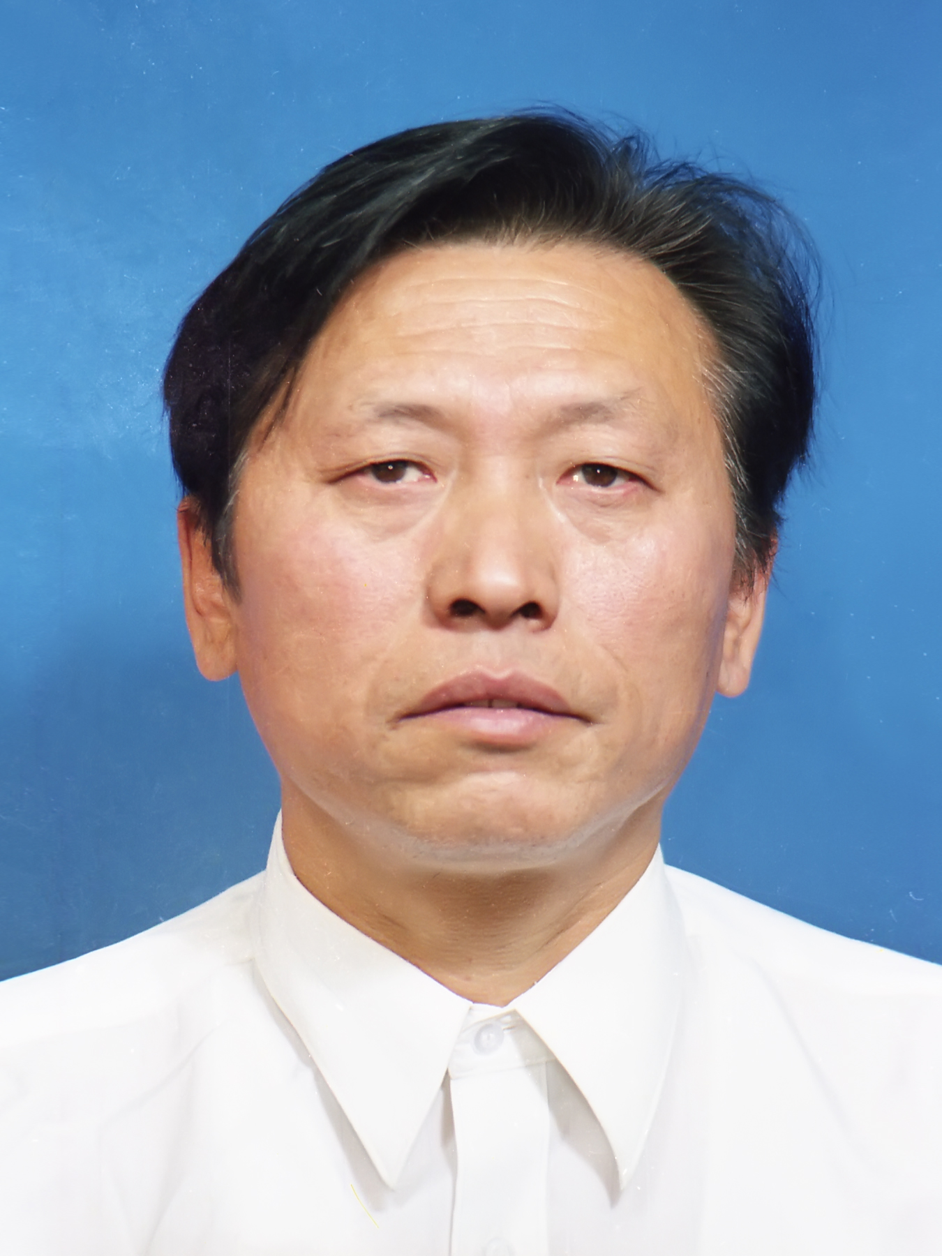 瞿兴荣