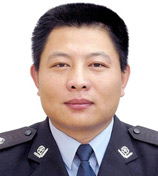 周坤