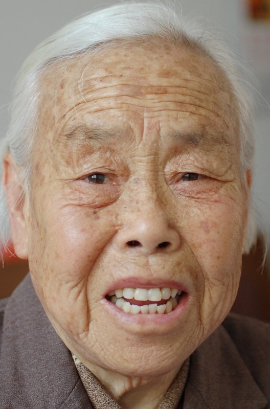 周玉英