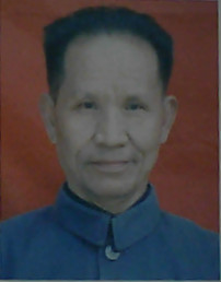 何佩一
