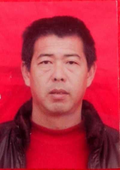何铁福