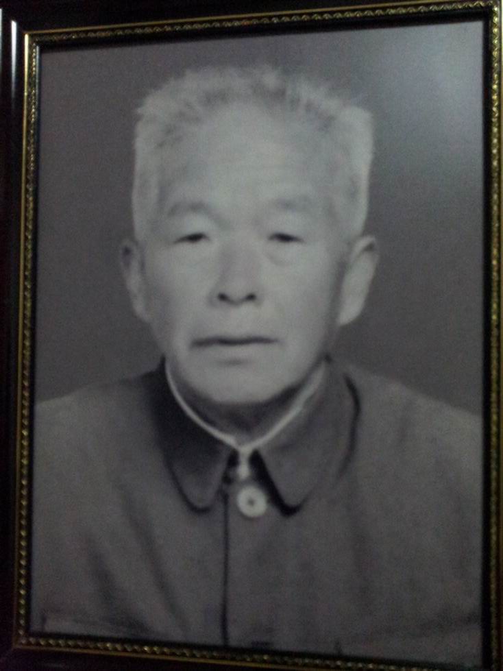 周观文