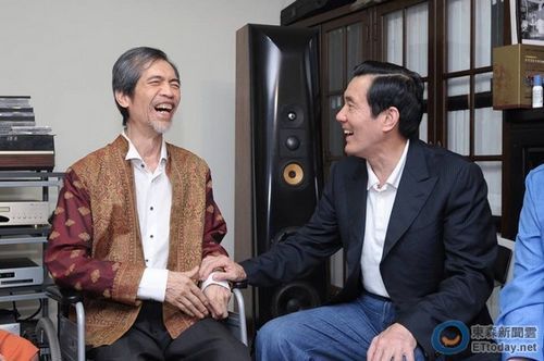 音乐大师李泰祥病逝马英九贴合照发文缅怀