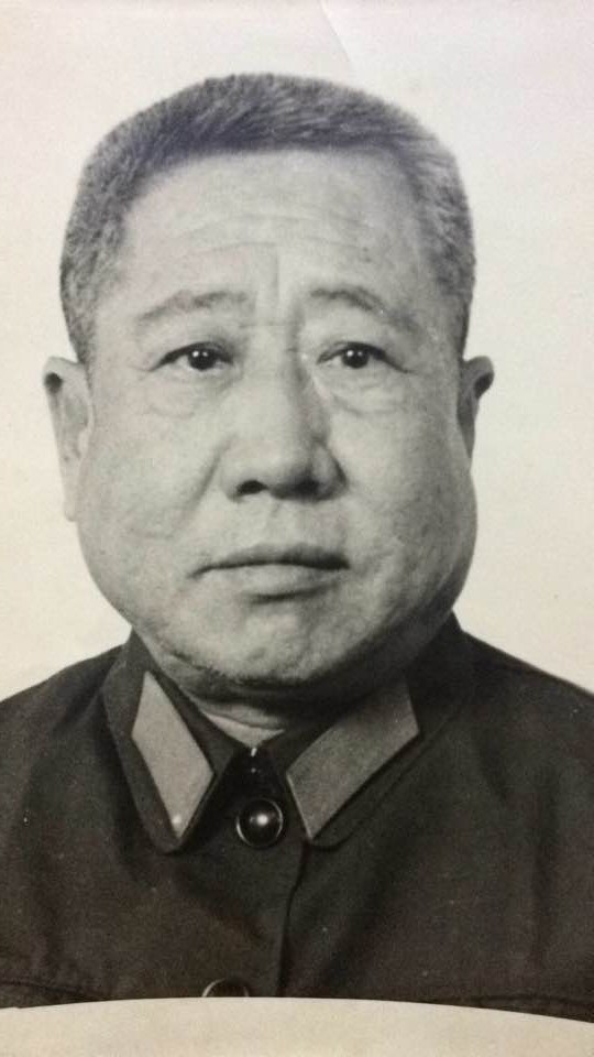 尹忠跃