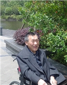 黄德能