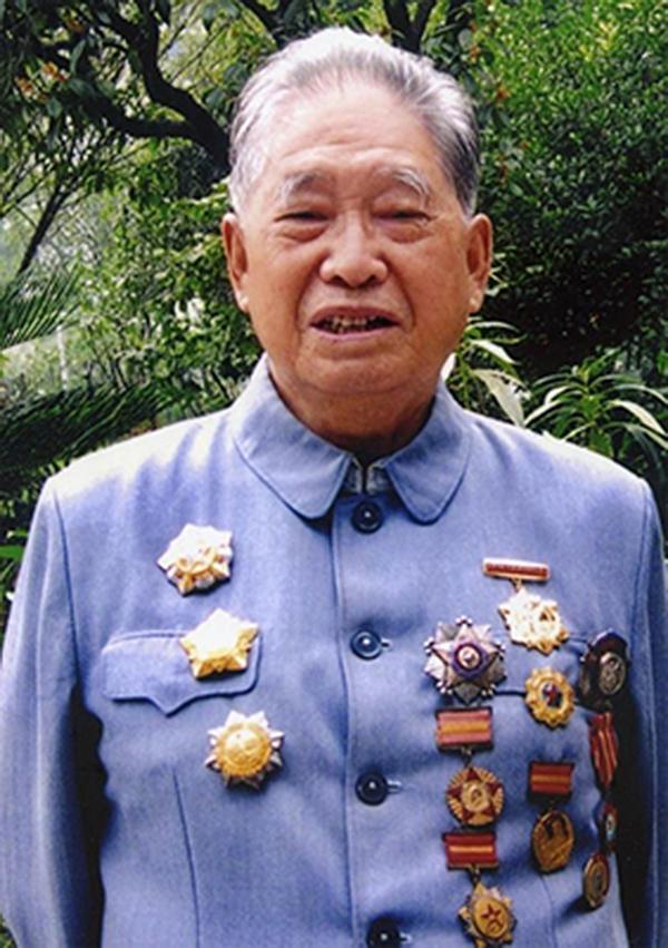 胡继成