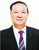 佟英