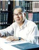 朱显谟