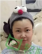 张曼