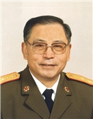 李伦