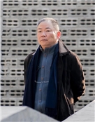 杜坚