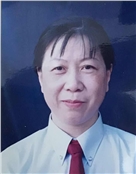 吴佩英