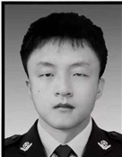 余俊
