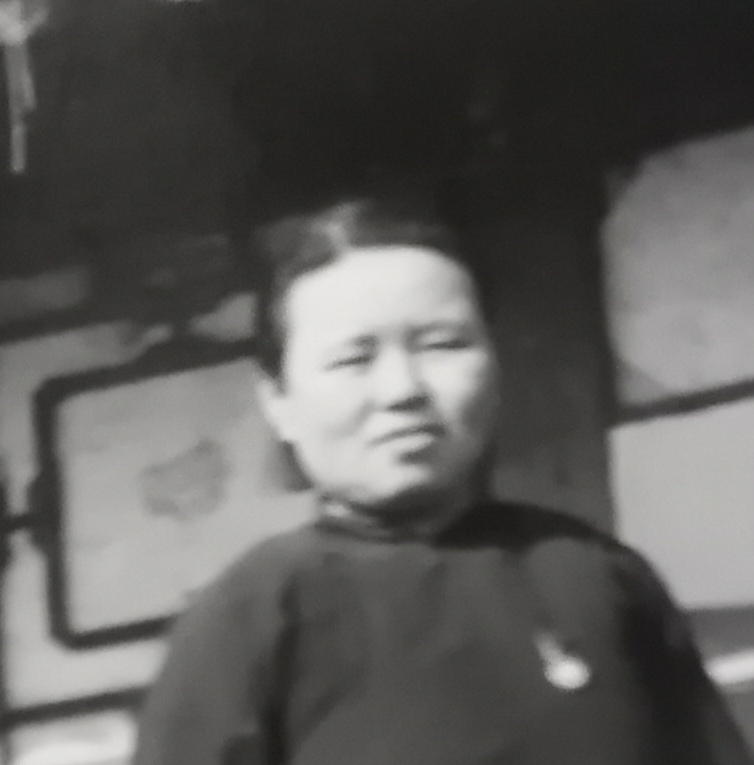 敬爱的老母亲