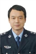 易炜