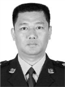 李波