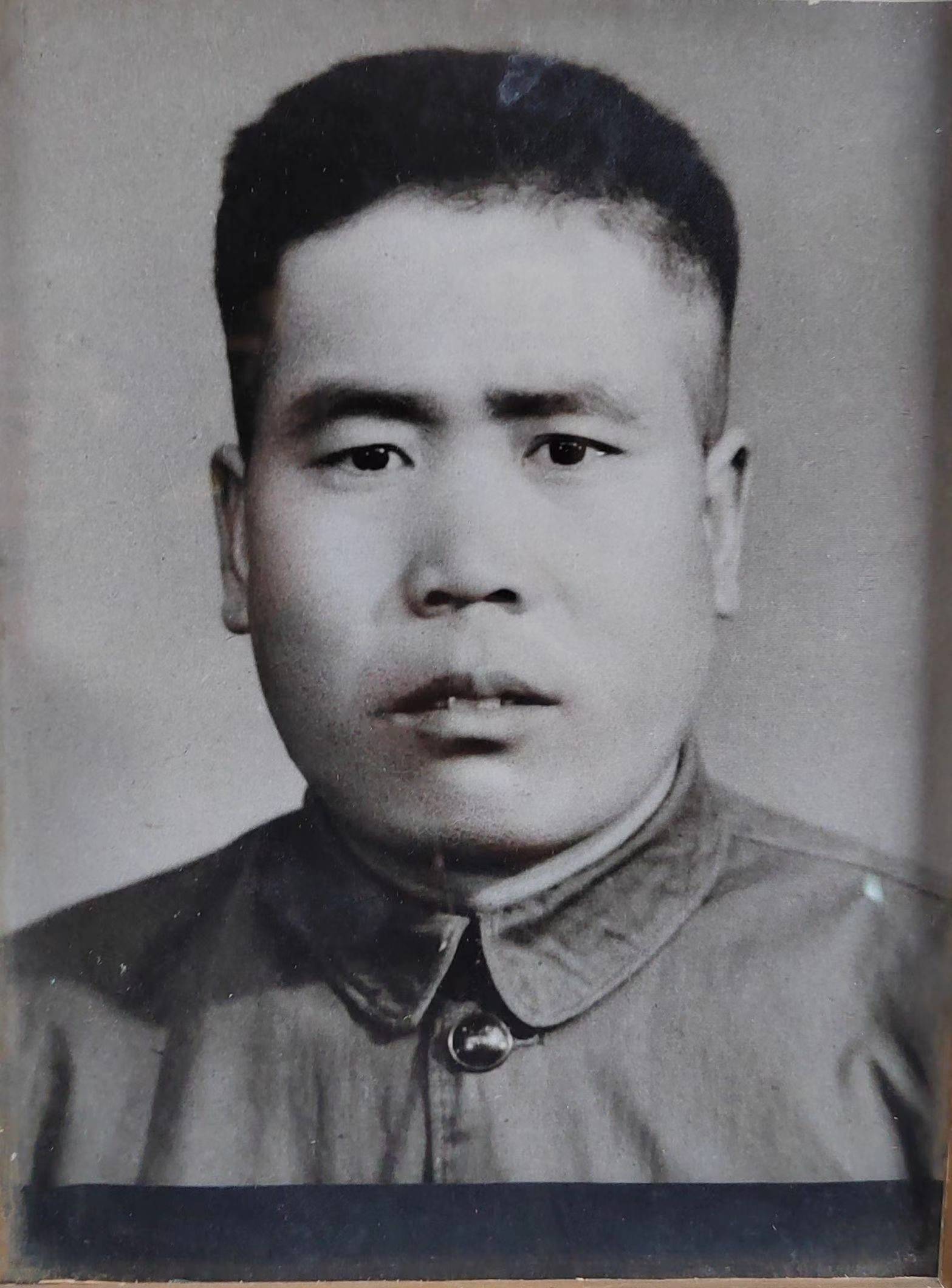 仇振余
