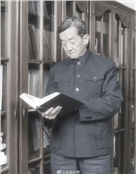 中国科学院院士、我国著名物理化学家朱起鹤