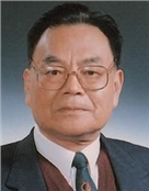 中国科学院院士、著名电机设计与制造专家汪耕