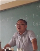 山东章丘四中的高三班主任韩乃亮