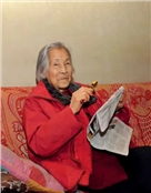 海军师职离休干部，开国少将易耀彩夫人范景阳