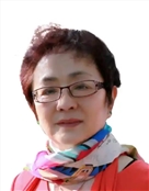 中国内地女歌唱家，原中国电影乐团一级演员谢莉斯