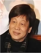 香港著名武打影星梁小龙