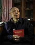 战地摄影记者，安徽画报社摄影组原副组长张崇岫