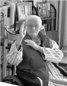 上海市人大常委会原副主任施平