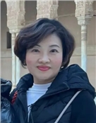 中国台湾前新闻主播吴中纯