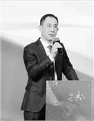 国通信托原党委书记、董事长汤建