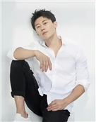 中国内地男演员季东燃