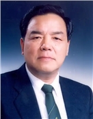 中国科学院院士、数学家石钟慈