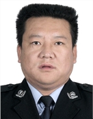 新疆维吾尔自治区喀什地区岳普湖县公安局经济侦查大队民警王华仁