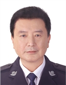 广东省深圳市公安局南山分局党委副书记、政委何伟