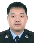 珠海市公安局交通警察支队警务保障室主任、四级高级警长梁冲