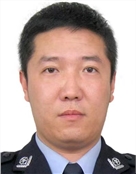 张俏