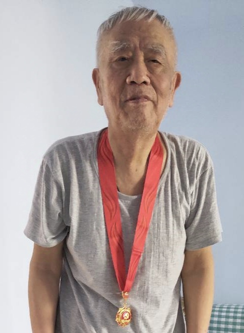 父母之恩 终生不忘