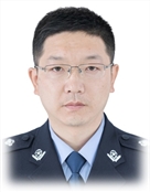 辽宁省大连市公安局经济技术开发区分局法制大队三级高级警长鞠大伟
