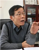 原陕西省新闻工作者协会主席薛保勤